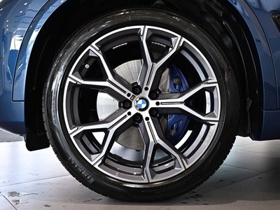 صورة 6 لـ 2023 BMW X5