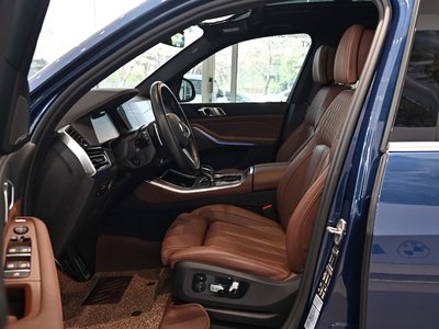 صورة 10 لـ 2023 BMW X5