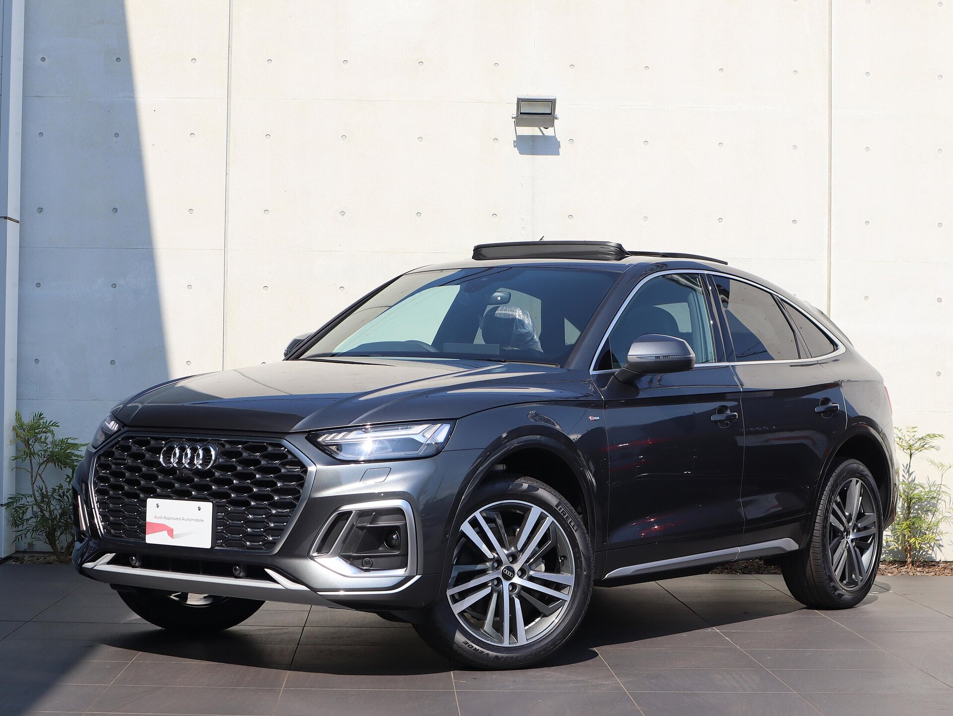 AUDI Q5 SPORTBACK - View 1
