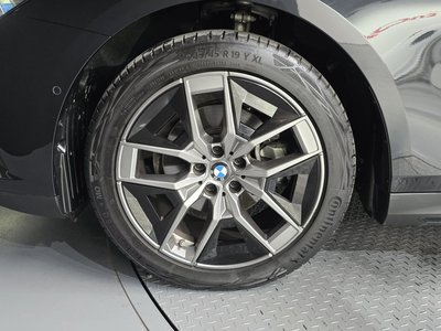 2025 BMW 5 SERIES 照片 6