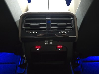 2025 BMW 5 SERIES — миниатюра 17