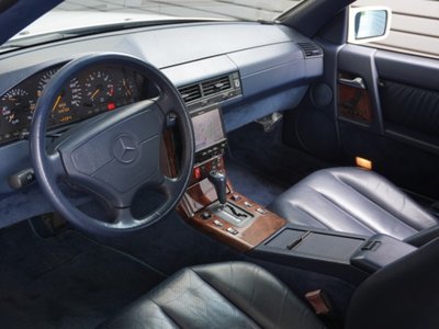 MERCEDES-BENZ SL - 9