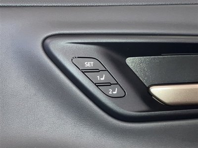صورة مصغرة 27 لـ 2023 Toyota CROWN SPORT