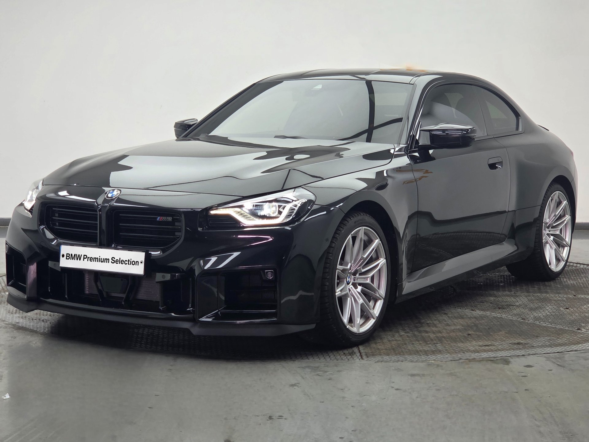 BMW M2 - View 1