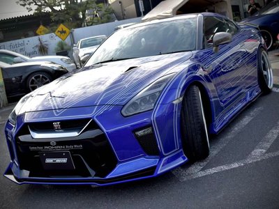 NISSAN GT-R - 4