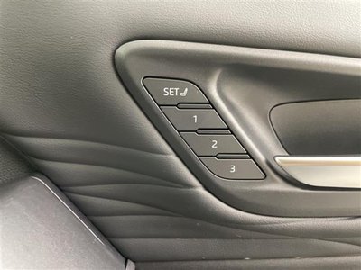 صورة مصغرة 31 لـ 2023 Toyota ALPHARD