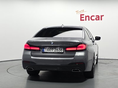 2023 BMW 5 SERIES 照片 4