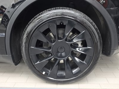 صورة 8 لـ 2022 Tesla MODEL Y