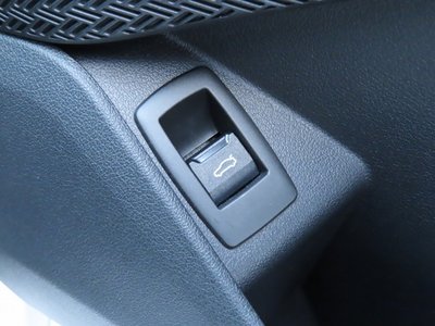 صورة مصغرة 32 لـ 2025 BMW X1