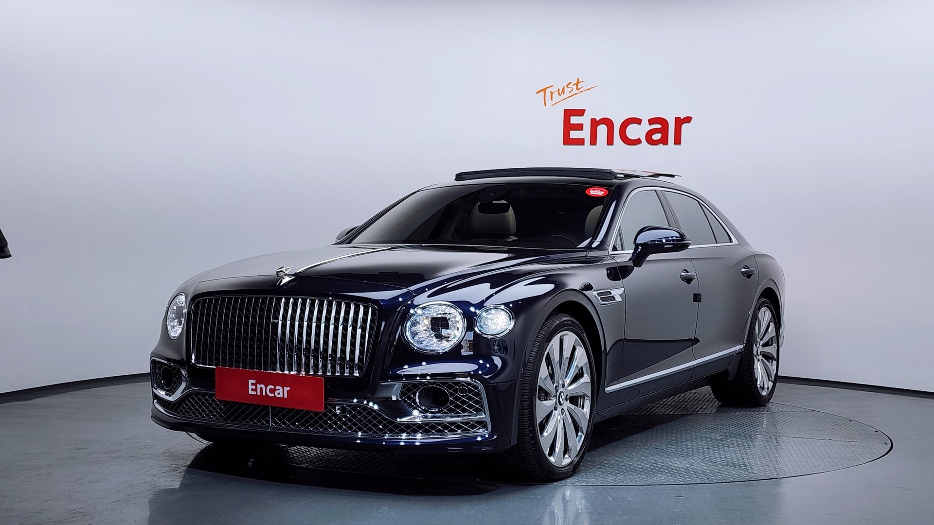 BENTLEY FLYING SPUR - View 1