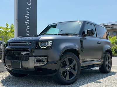 LAND ROVER DEFENDER - 1