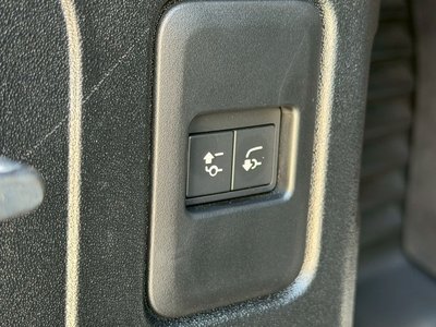 2023 LAND Rover DEFENDER 缩略图 24
