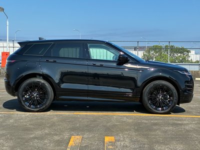 صورة 9 لـ 2025 LAND Rover RANGE ROVER EVOQUE