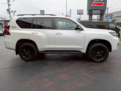 TOYOTA LAND CRUISER - 5