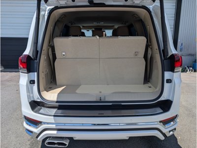 2024 Toyota LAND CRUISER 300 — фото 26