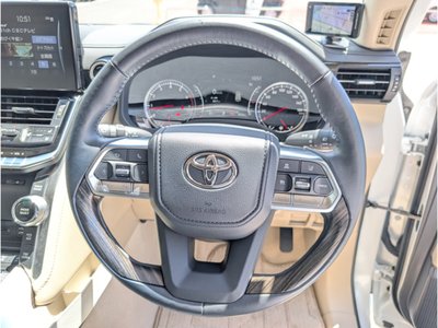 2024 Toyota LAND CRUISER 300 — фото 44