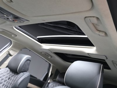 2022 Genesis GV80 — миниатюра 32