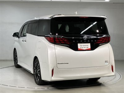 2023 Toyota ALPHARD photo 4