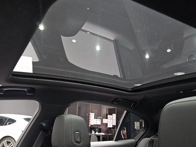صورة مصغرة 28 لـ 2025 BMW 5 SERIES
