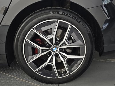 صورة 8 لـ 2025 BMW 5 SERIES