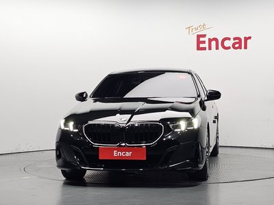 صورة 2 لـ 2025 BMW 5 SERIES