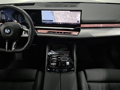 صورة 5 لـ 2025 BMW 5 SERIES
