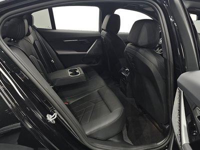 صورة مصغرة 16 لـ 2025 BMW 5 SERIES
