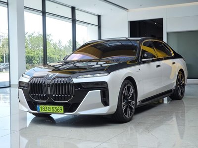 2025 BMW 7 SERIES — фото 1