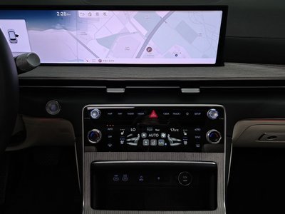2024 Genesis GV80 — миниатюра 19
