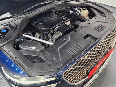 صورة 7 لـ 2022 Genesis GV70