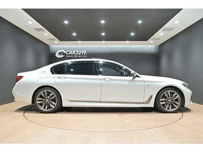 BMW 7 SERIES - 10