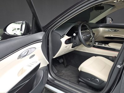 2021 Genesis GV70 photo 10