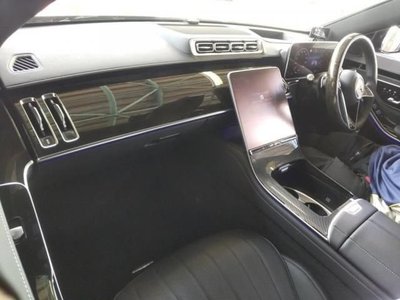 2023 Mercedes-BENZ S-CLASS photo 3