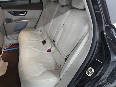 صورة 5 لـ 2023 Mercedes-BENZ EQE