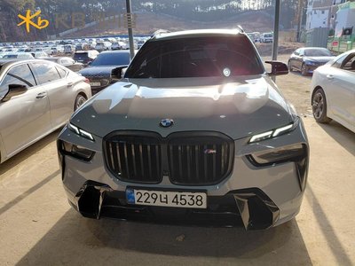 BMW X7 - 1