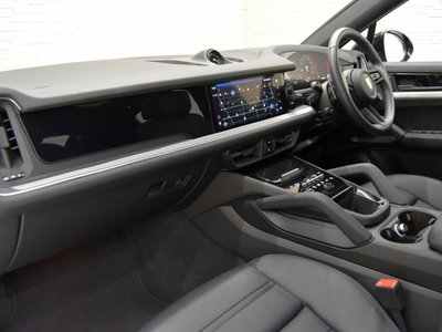 PORSCHE CAYENNE - 10
