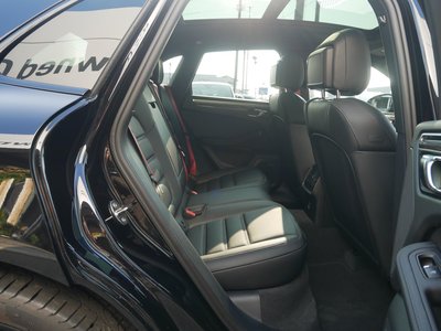 صورة مصغرة 34 لـ 2024 Porsche MACAN
