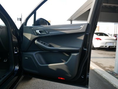 صورة مصغرة 32 لـ 2024 Porsche MACAN