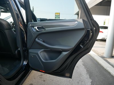 صورة مصغرة 33 لـ 2024 Porsche MACAN