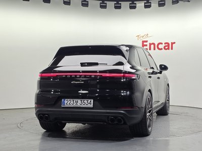 PORSCHE CAYENNE - 4