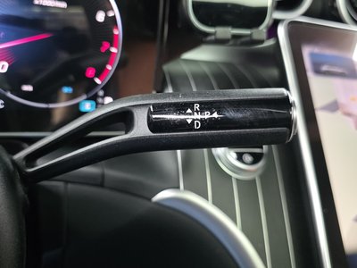 MERCEDES-BENZ GLC - 9