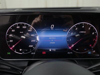 MERCEDES-BENZ GLC - 8