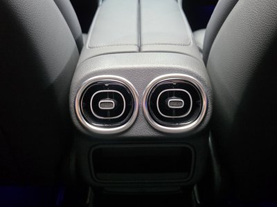 2024 Mercedes-BENZ GLC — миниатюра 32