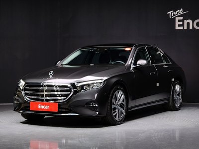 MERCEDES-BENZ E-CLASS - 1
