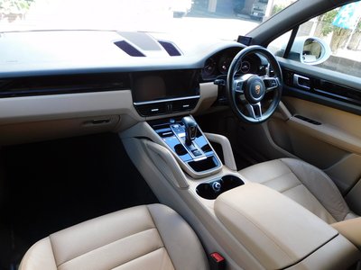 صورة 4 لـ 2018 Porsche CAYENNE