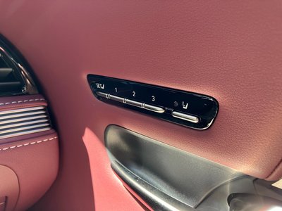 صورة مصغرة 21 لـ 2025 Lexus LS