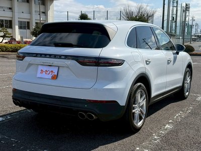 PORSCHE CAYENNE - 9