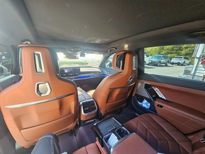 BMW 7 SERIES - 8