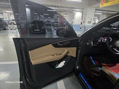 2023 AUDI Q8 — миниатюра 17