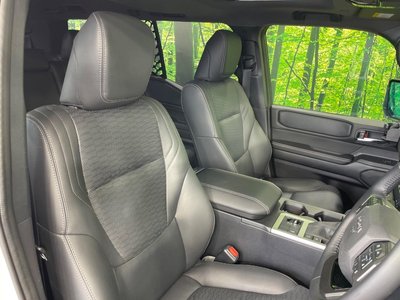 TOYOTA LAND CRUISER 250 - 8